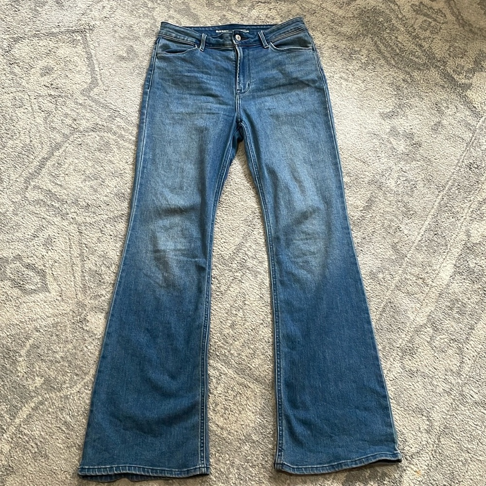 Old Navy Women's High Rise Flare Jeans in Blue